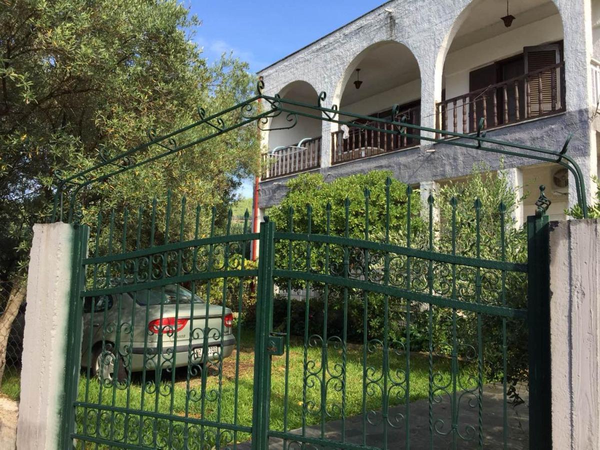 Διαμέρισμα με θέα στον Κήπο