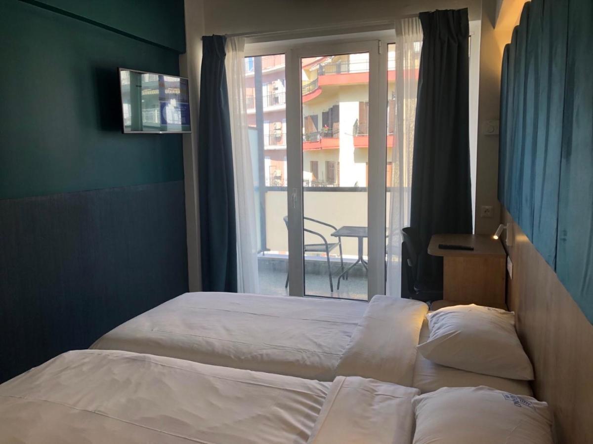 Executive Twin Room with Balcony,397142550:JPEG