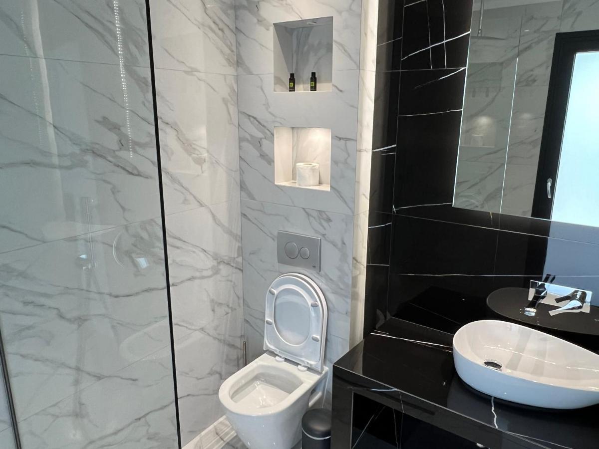 Deluxe Double Room,1205927122:JPEG