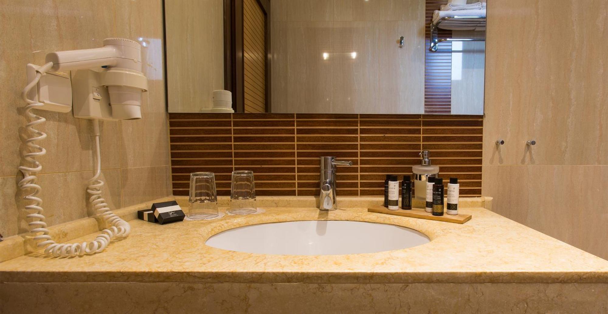 Deluxe Junior Suite Garden View,1208128369:JPEG