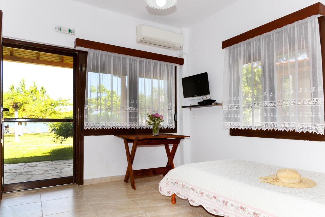 Two-Bedroom Apartment,1308927895:JPEG