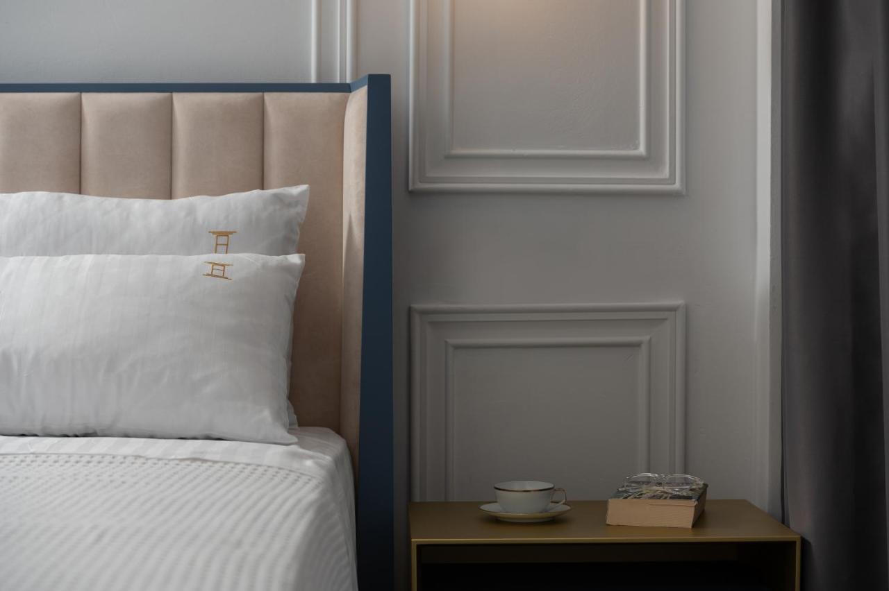 Deluxe One-Bedroom Apartment,1466467238:JPEG