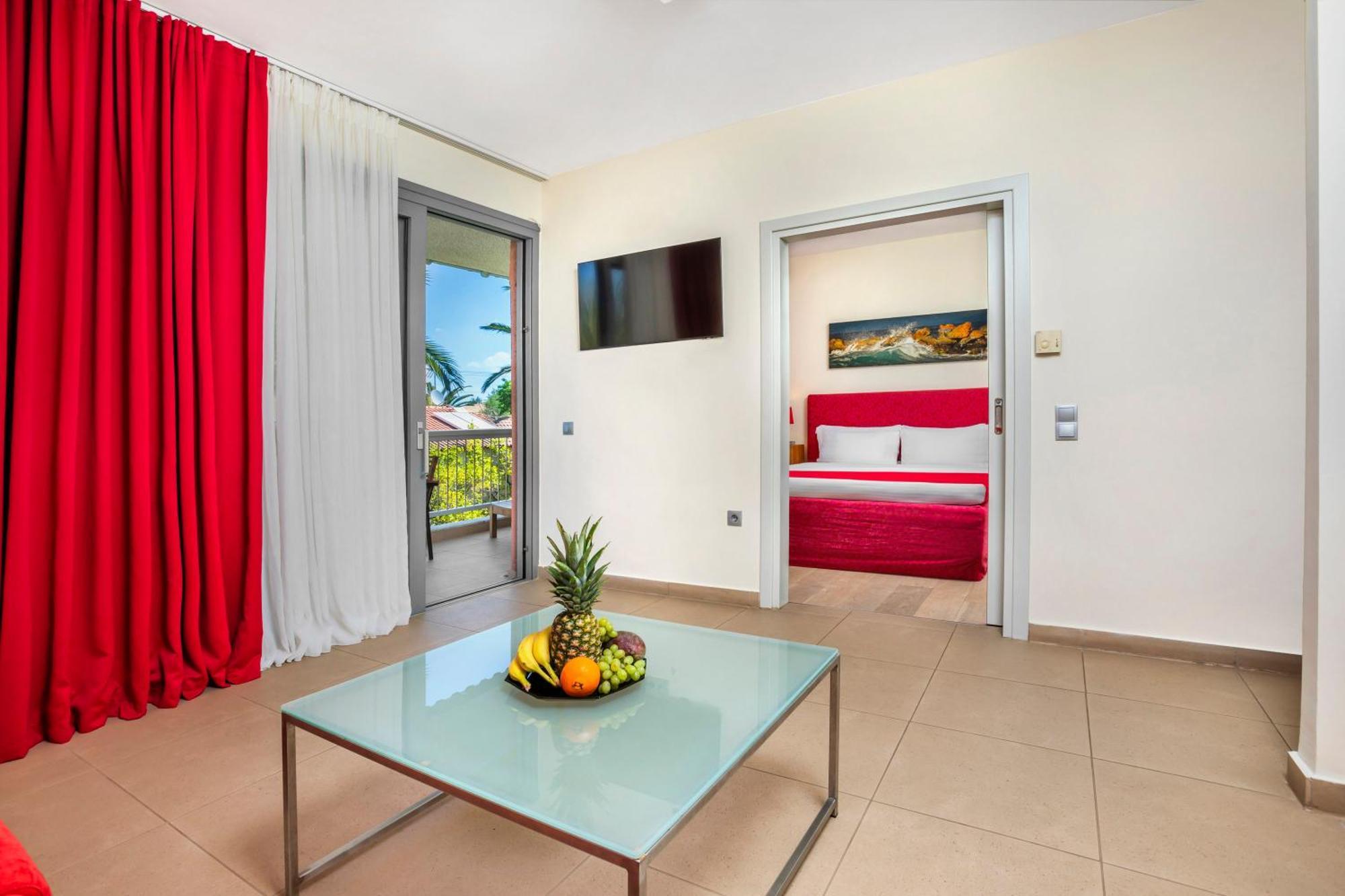 Family Suite,1595401525:JPEG