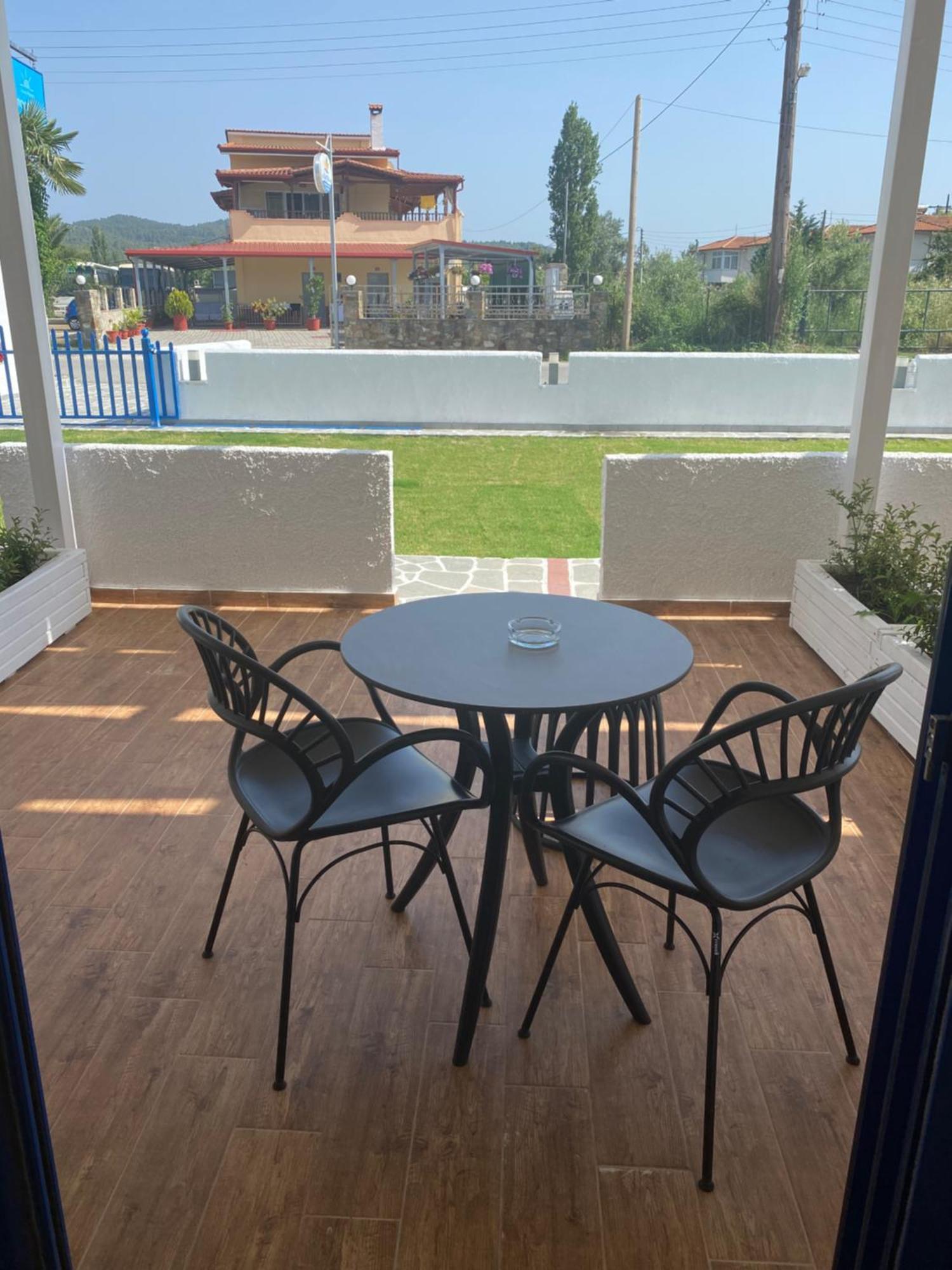 Triple Room,1645670061:JPEG