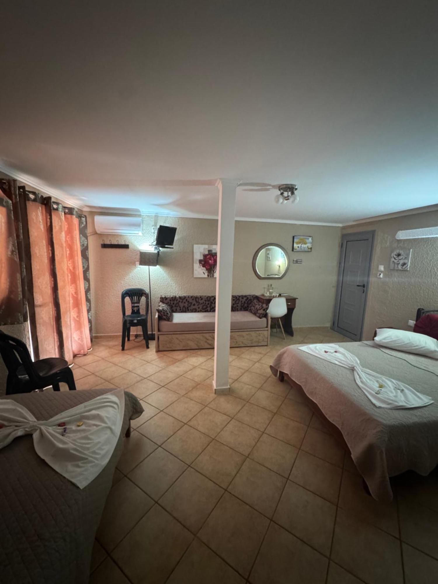 Classic Quadruple Room,1770081651:JPEG