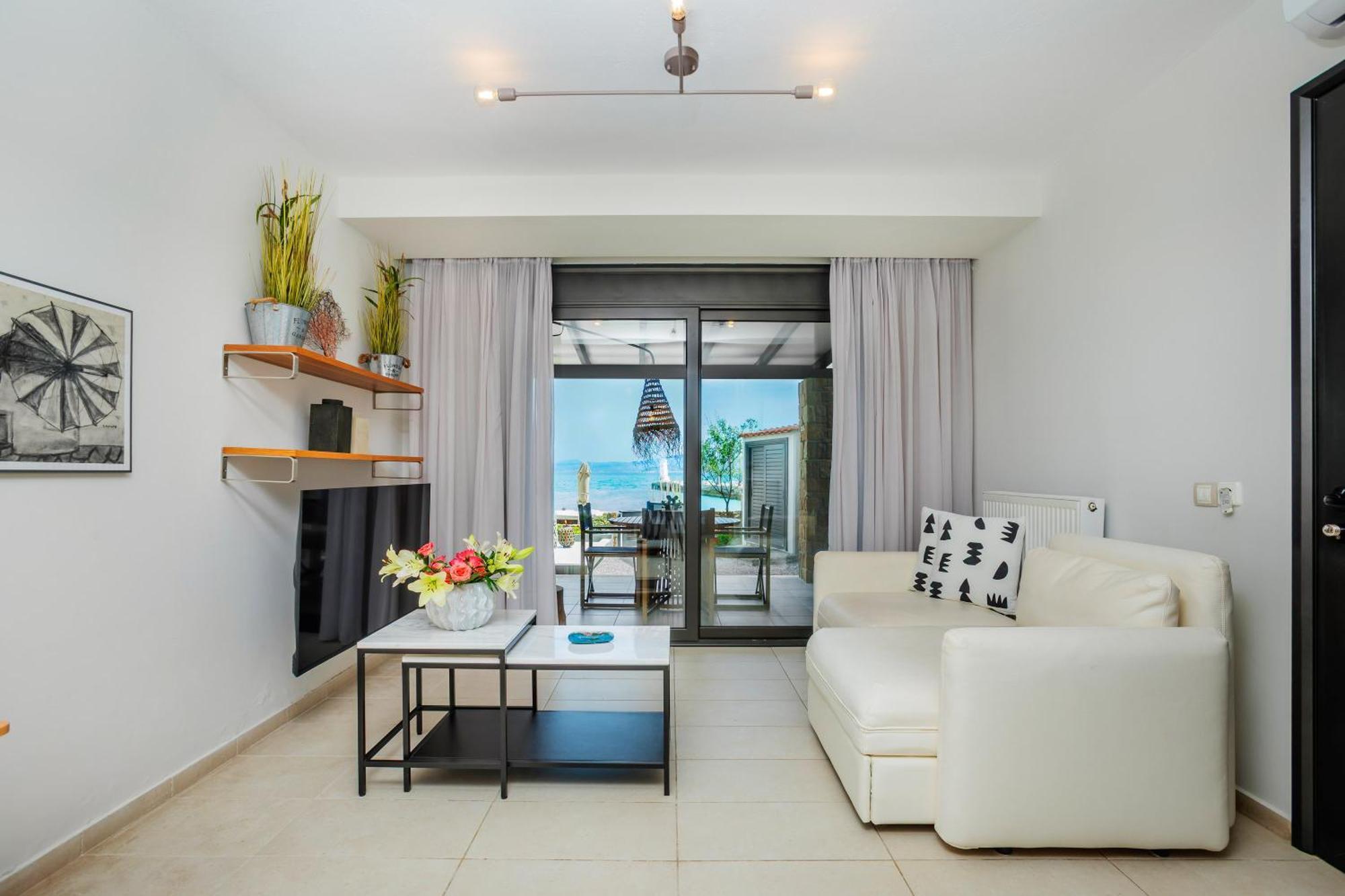 Deluxe Suite with Sea View
