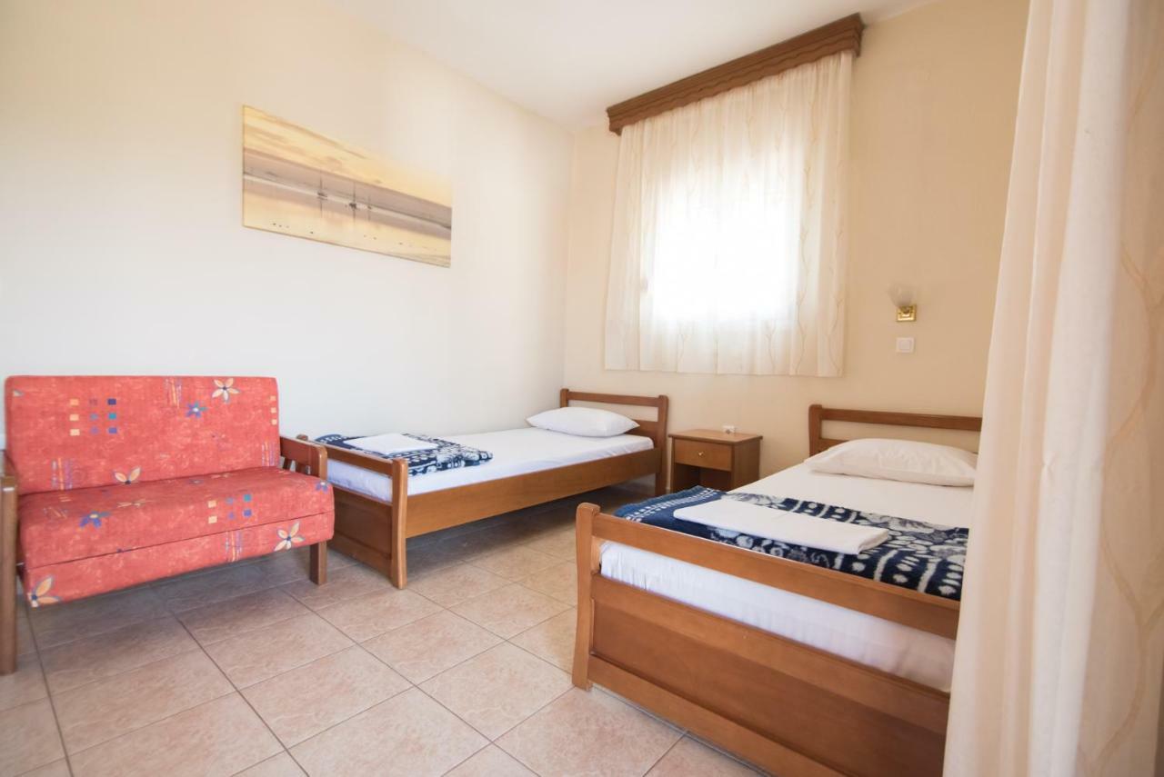 Two-Bedroom Apartment with Balcony,806547375:JPEG