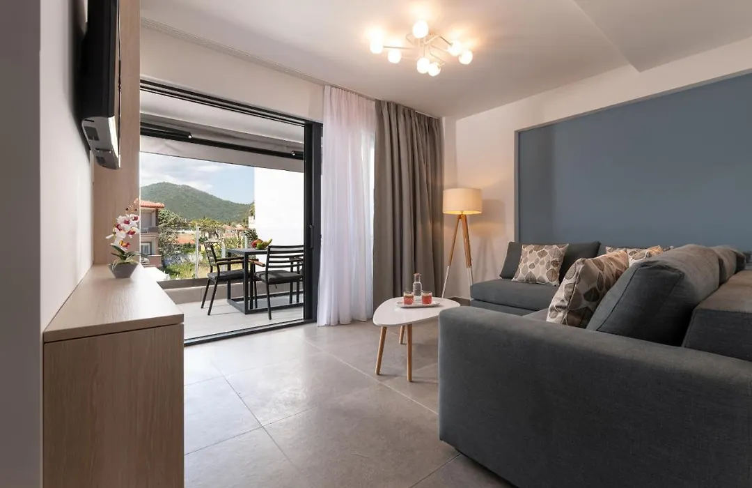 Sky Luxury Suites-1