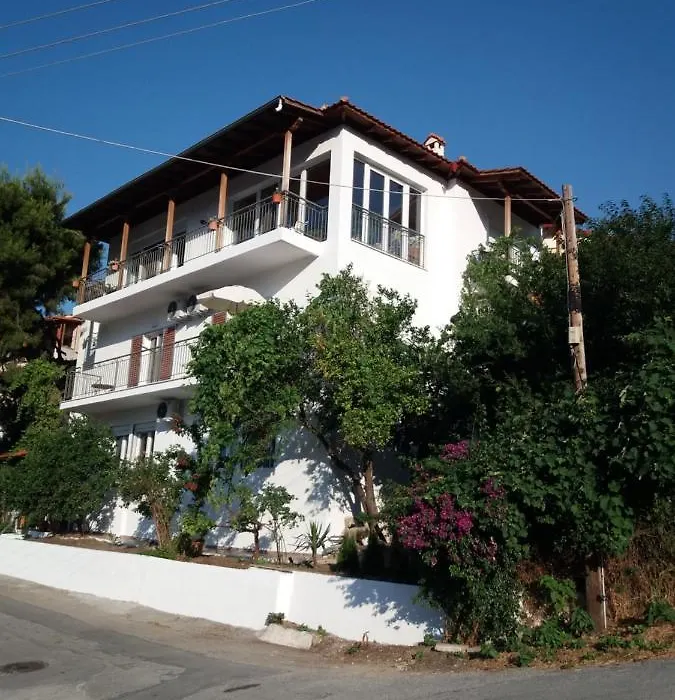 Koukounari Studios-1