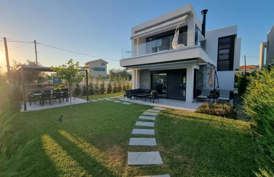 Olea Valley Holiday Villa-1