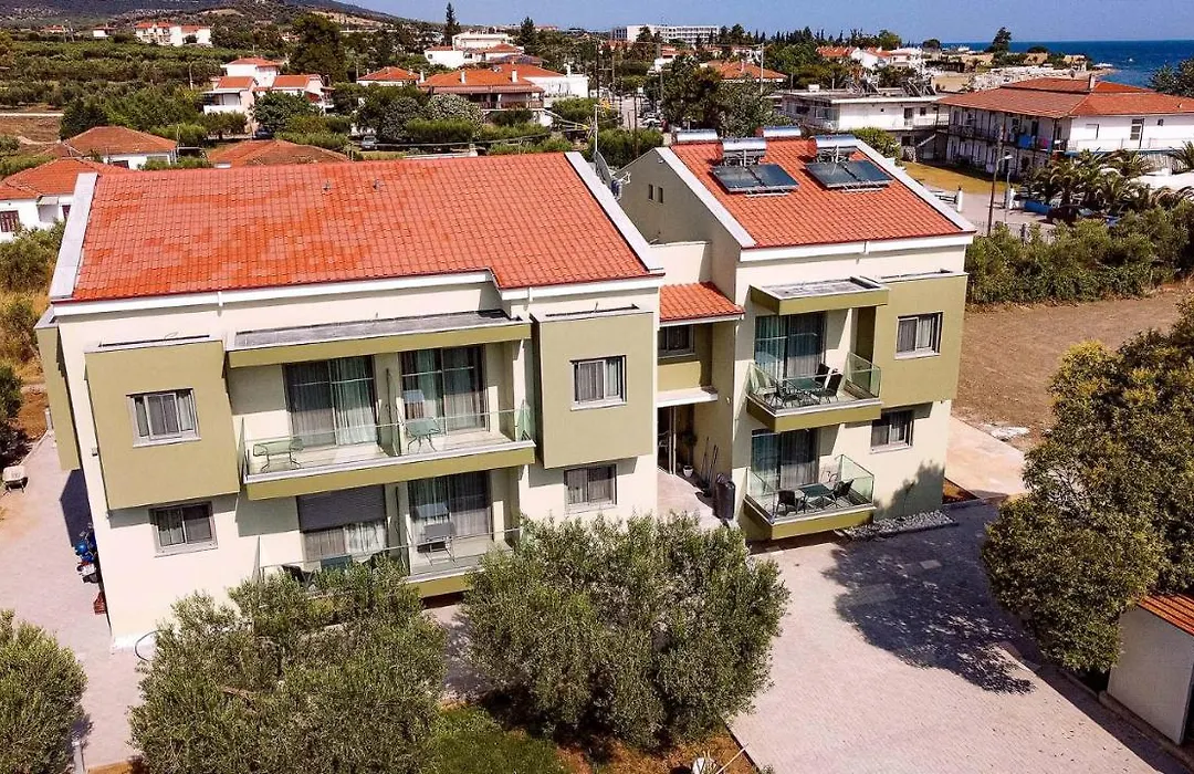 Estelle Family Luxury Apartments & Suites-1