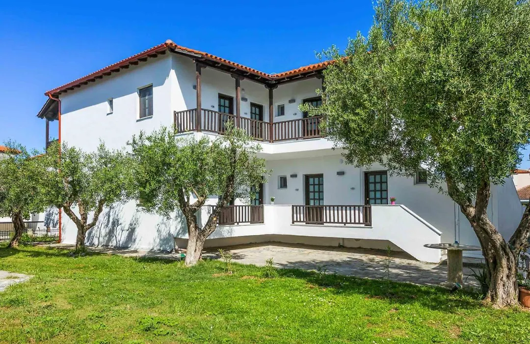 Eleon Suites Afytos-1