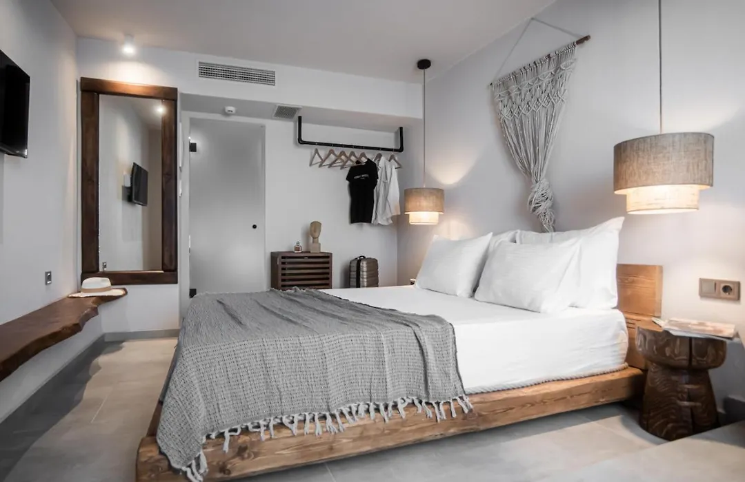King'S & Queen'S Afitos - Suites With Private Pool-1