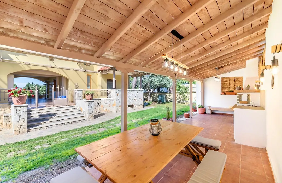 Leisurenest Villa Pefkochori-1