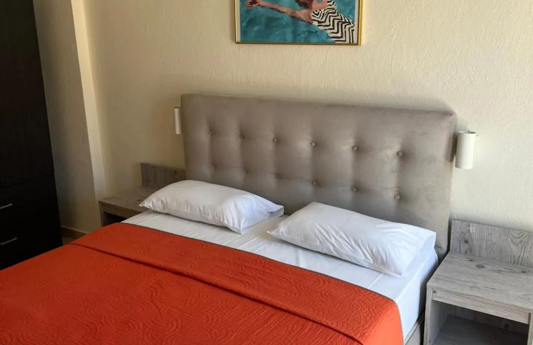 SimOtel Ermis-1