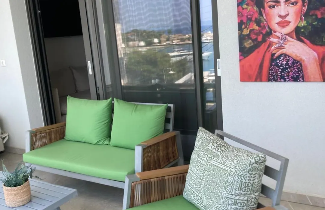 Wide Blue Luxury Boutique Suites-1