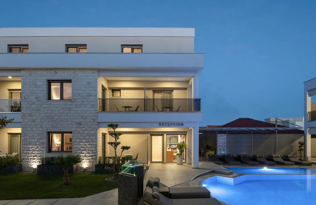 Leon Villas-1