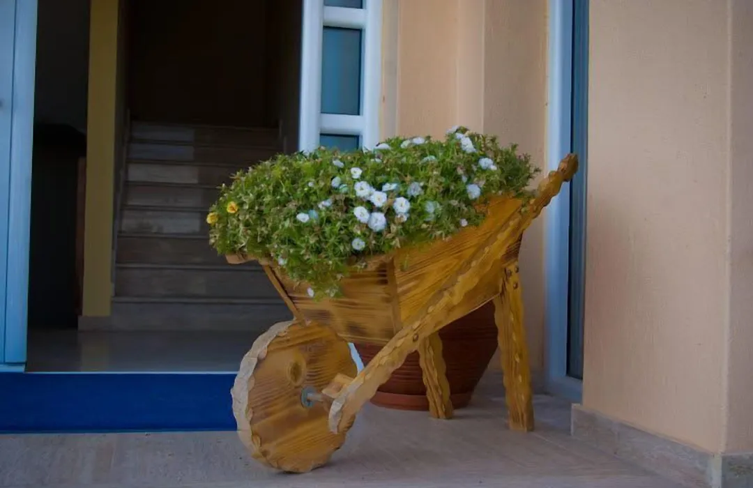Decauville Hotel-1