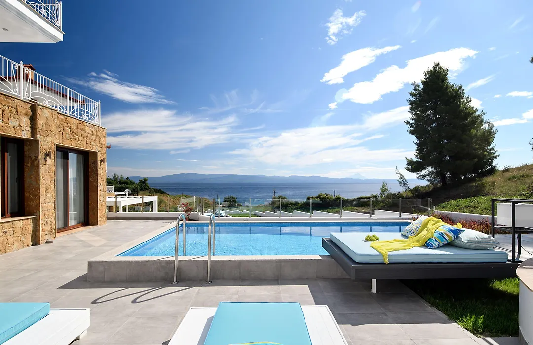 Villa D'Oro - Luxury Villas & Suites-1
