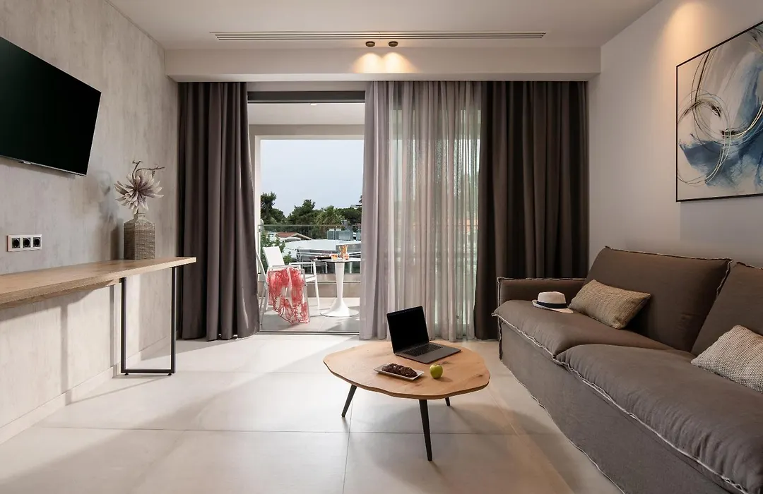 Lagomandra Luxury Suites With Private Pools-1