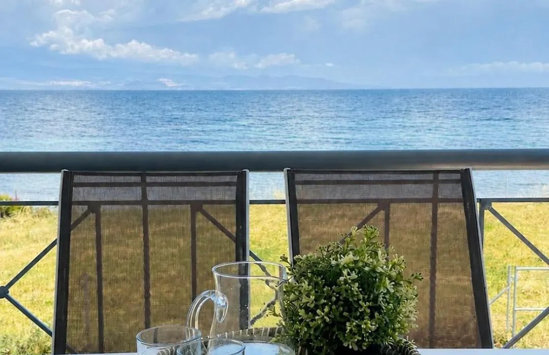 Starry Coast Apartments-1