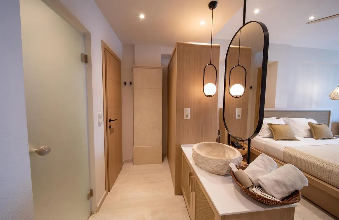 Mako Sea & Suites-1