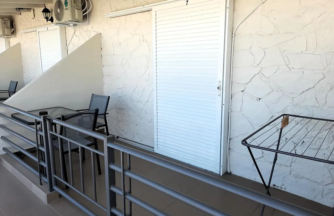 Johny'S Studios-1