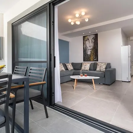 Sky Luxury Suites-3