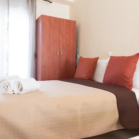 Evdokia'S Apartments And Rooms-2