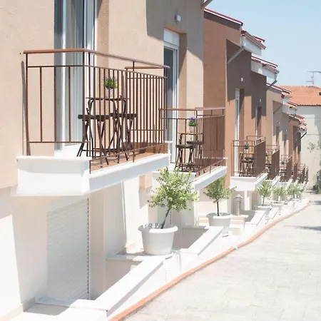 Valery Apartments-3