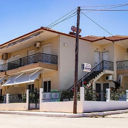 Starry Coast Apartments-2
