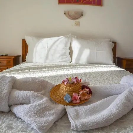 Thalia Rooms-3