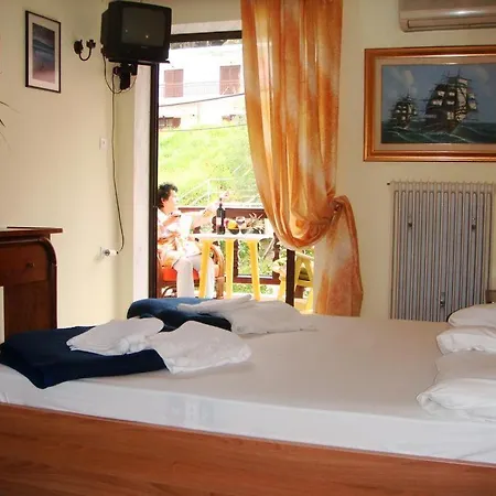 Room In Bb - Welcome To Hotel Petunia, In Neos-Marmaras,Xalkidiki ,Greece, Double Room 7-2