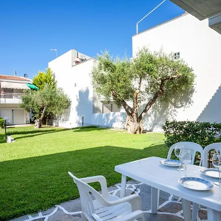 Akrotiri Summer Apartments-3