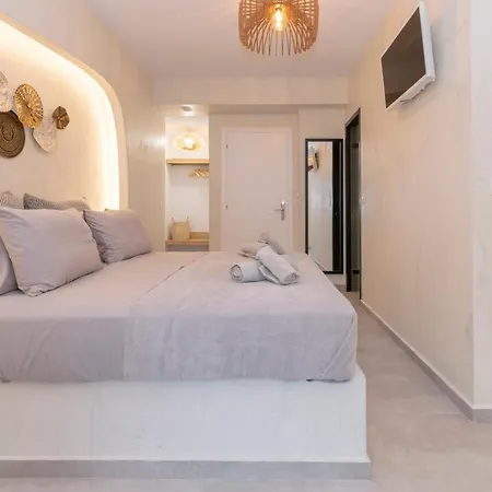 Iosif Suites-3