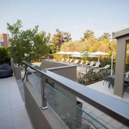 8 Boutique Suites-3