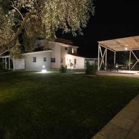 8 Boutique Suites-2