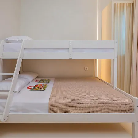 Cocoοns Suites & Villas Fourka-2