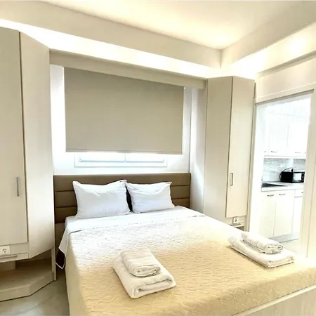Myrto Rooms-3