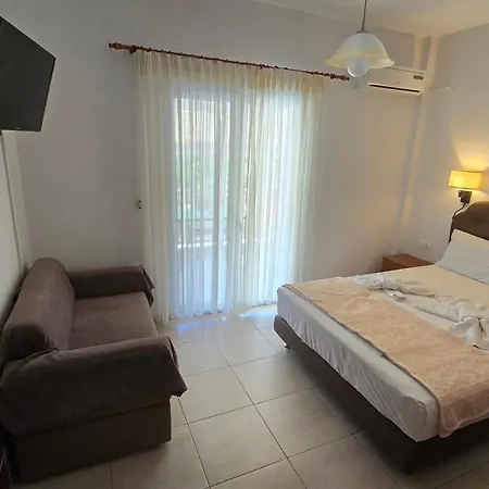 Itamos Migdanis House-2