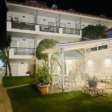 Thalassa Garden Studios-3