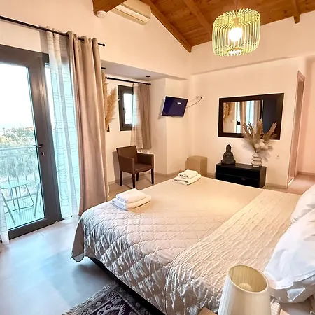 Delight House'S-3