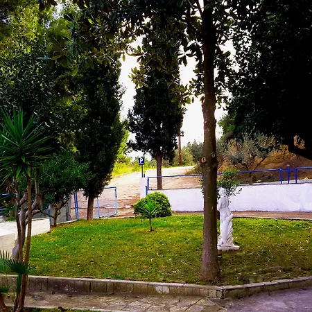 Roditsa Patritsia Apartments-2