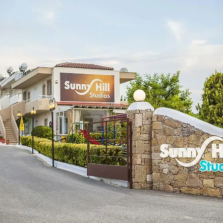 Sunny Hill-2