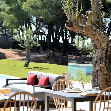 Amantes Villas And Suites-3