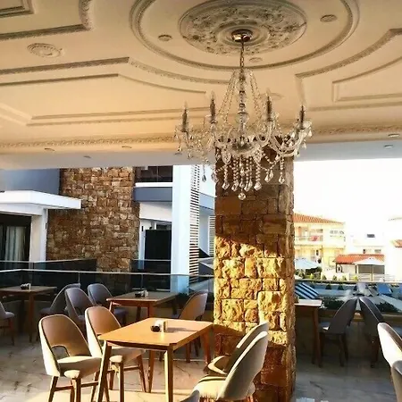 Agnes Deluxe Hotel-2