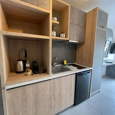 Modern Stay Luxury Suites - Kallikrateia Halkidiki-2