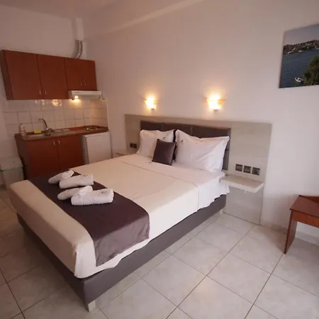 Portodream Studios & Apartments-3
