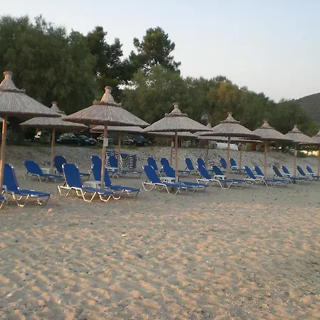 Eleni Rooms Develiki-3