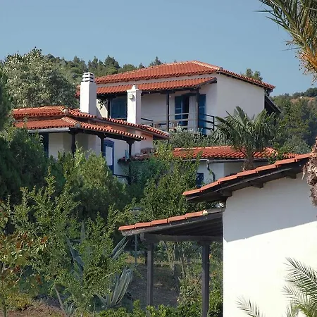 Skites Hotel Bungalows-2